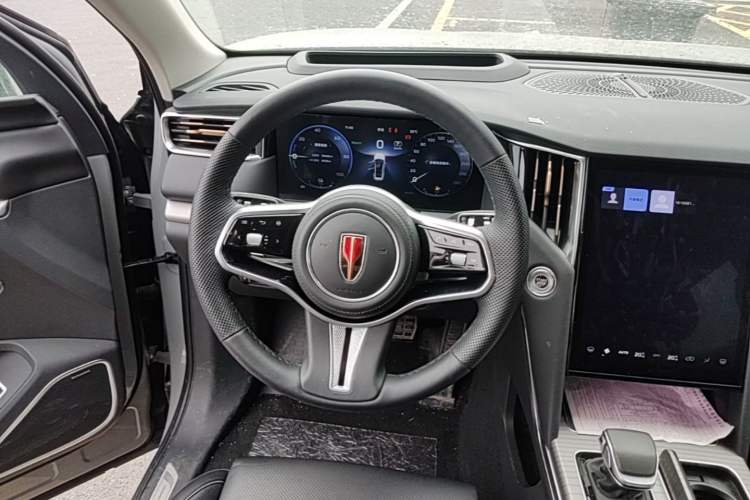 Used Hongqi HS7 PHEV 2024 2.0T PHEV Four-Wheel-Drive Flagship Edition 6 Seats Steering Wheel
