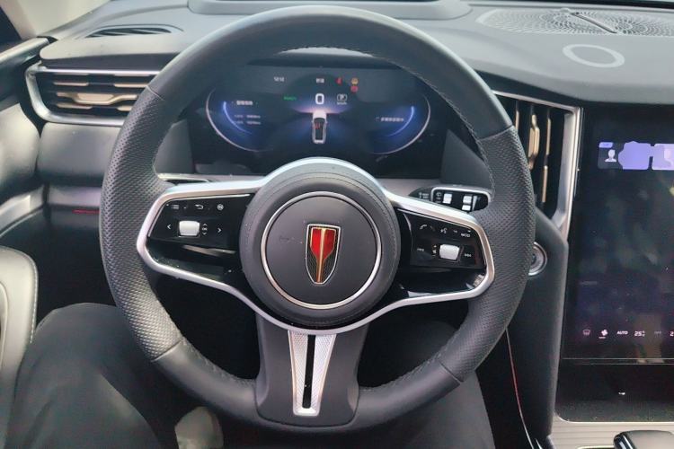 Used Hongqi HS7 PHEV 2024 2.0T PHEV Four-Wheel-Drive Flagship Edition 6 Seats Steering Wheel