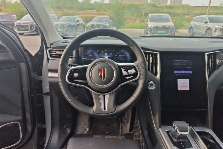 Used Hongqi HS7 PHEV 2024 2.0T PHEV Four-Wheel-Drive Flagship Edition 6 Seats Steering Wheel