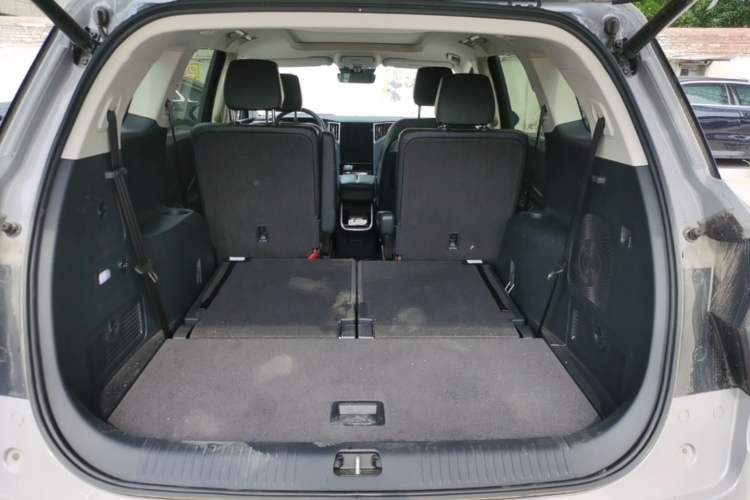 Used Hongqi HS7 PHEV 2024 2.0T PHEV Four-Wheel-Drive Flagship Edition 6 Seats Trunk