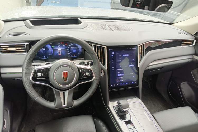 Used Hongqi HS7 PHEV 2024 2.0T PHEV Four-Wheel Drive Flagship Edition 6 Seats Center Console