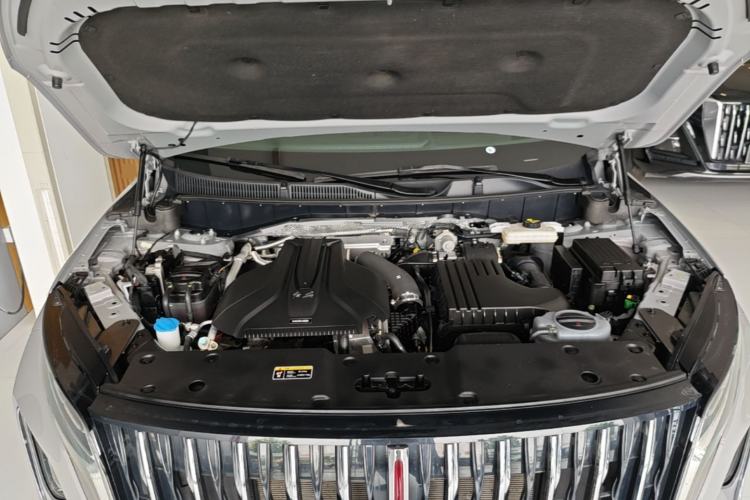 Used Hongqi HS7 PHEV 2024 2.0T PHEV Four-Wheel-Drive Flagship Edition 6 Seats Engine Bay