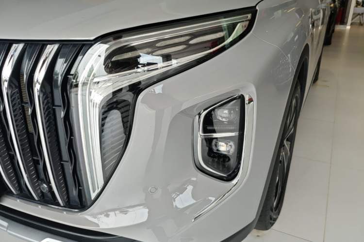 Used Hongqi HS7 PHEV 2024 2.0T PHEV Four-Wheel-Drive Flagship Edition 6 Seats Left Front Headlight