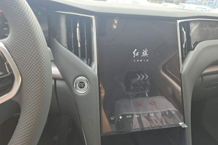Used Hongqi HS7 PHEV 2025 Model 2.0T PHEV Four-Wheel Drive 2 Million Units Commemorative Edition 6-Seater Audio And AC Panel