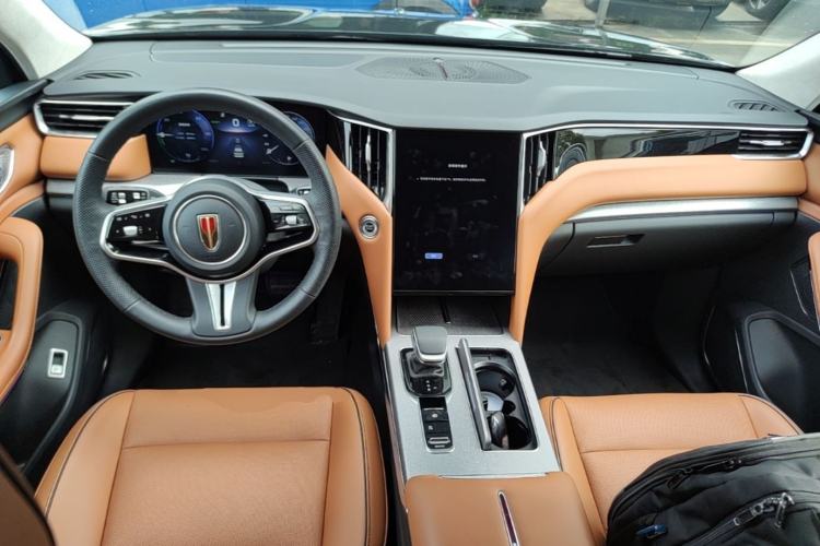 Used Hongqi HS7 PHEV 2025 Model 2.0T PHEV Four-Wheel Drive 2 Million Units Commemorative Edition 6-Seater Center Console
