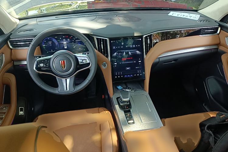 Used Hongqi HS7 PHEV 2025 Model 2.0T PHEV Four-Wheel Drive 2 Million Units Commemorative Edition 6-Seater Center Console