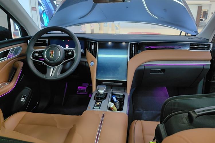 Used Hongqi HS7 PHEV 2025 Model 2.0T PHEV Four-Wheel Drive 2 Million Units Commemorative Edition 6-Seater Center Console