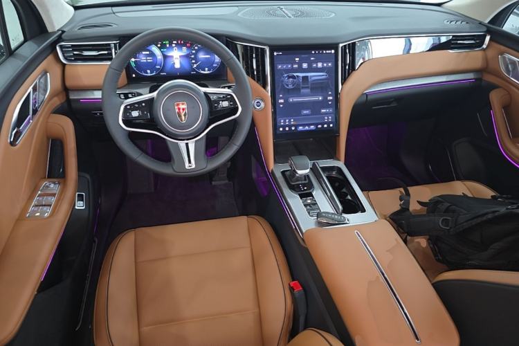 Used Hongqi HS7 PHEV 2025 Model 2.0T PHEV Four-Wheel Drive 2 Million Units Commemorative Edition 6-Seater Center Console