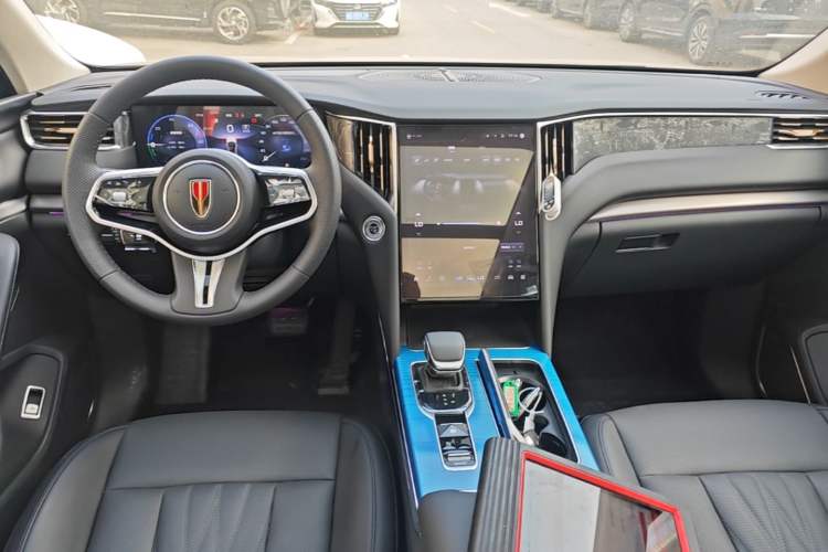 Used Hongqi HS7 PHEV 2025 Model 2.0T PHEV Two-Wheel Drive Qi Xiang Edition 7-Seater Center Console