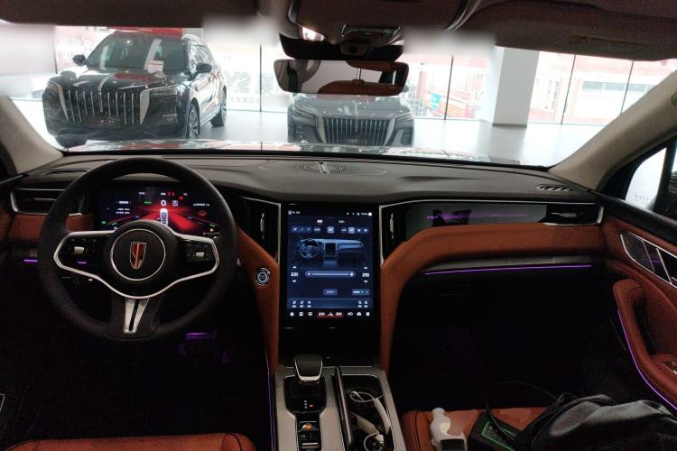Used Hongqi HS7 PHEV 2025 Model 2.0T PHEV Four-Wheel Drive 2 Million Units Commemorative Edition 6-Seater Center Console