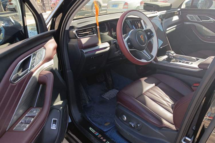 Used Hongqi HS7 PHEV 2025 Model 2.0T PHEV Two-Wheel Drive Qi Xiang Edition 6-Seater Driver Seat