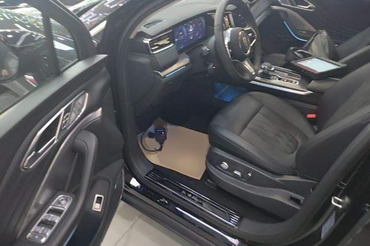 Used Hongqi HS7 PHEV 2025 Model 2.0T PHEV Two-Wheel Drive Qi Xiang Edition 6-Seater Driver Seat