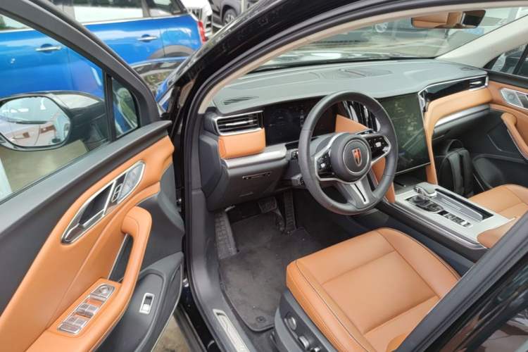 Used Hongqi HS7 PHEV 2025 Model 2.0T PHEV Four-Wheel Drive 2 Million Units Commemorative Edition 6-Seater Driver Seat