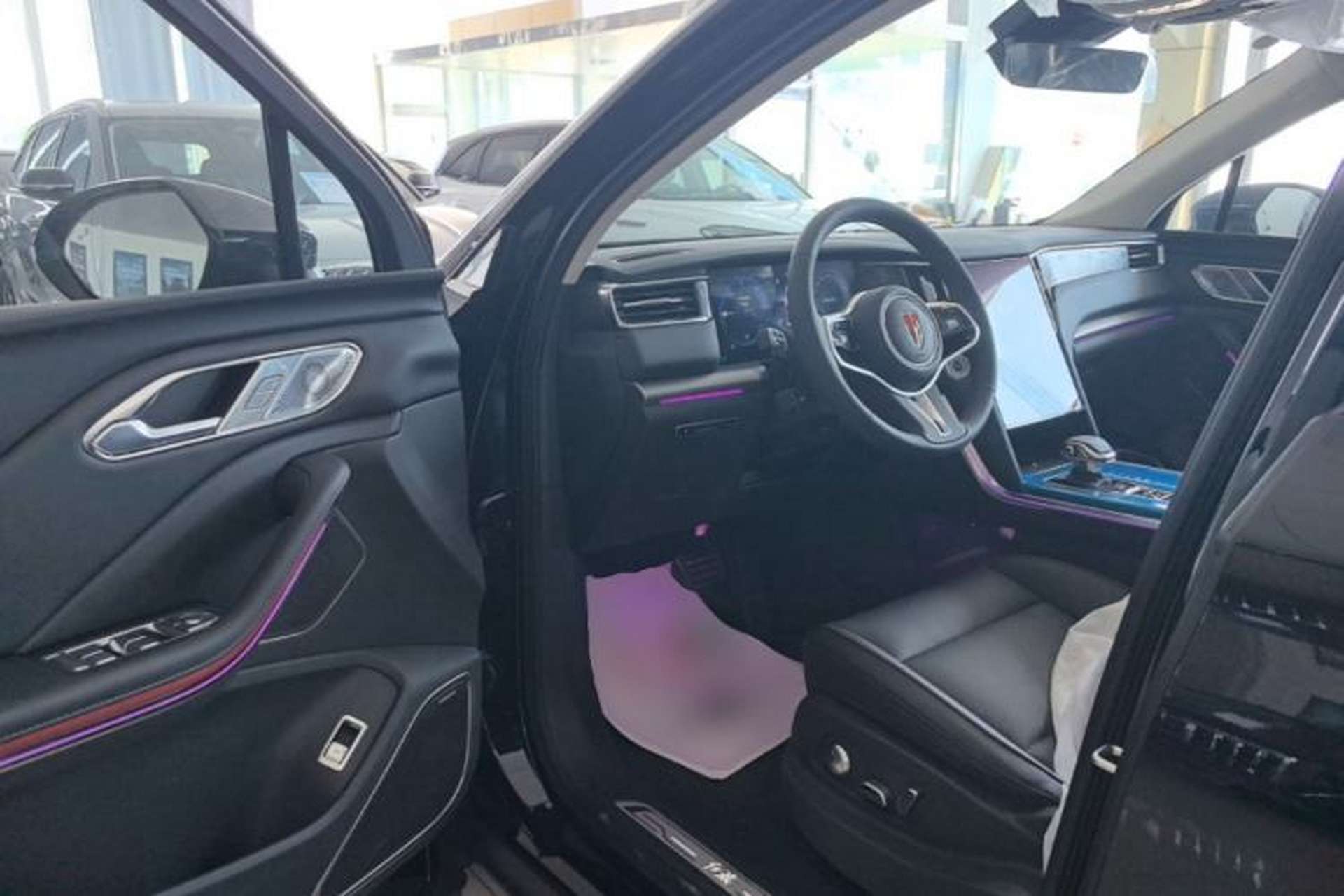 Used Hongqi HS7 PHEV 2025 Model Revised 2.0T PHEV Four-Wheel-Drive 2 Million Units Commemorative Edition 6-seater Driver Seat