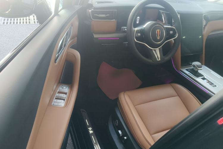Used Hongqi HS7 PHEV 2025 Model 2.0T PHEV Four-Wheel Drive 2 Million Units Commemorative Edition 6-Seater Driver Seat