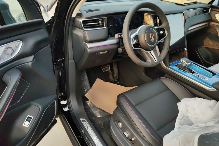 Used Hongqi HS7 PHEV 2025 Model 2.0T PHEV Four-Wheel Drive 2 Million Units Commemorative Edition 6-Seater Driver Seat