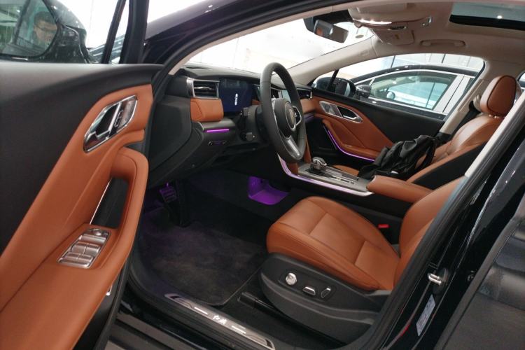 Used Hongqi HS7 PHEV 2025 Model 2.0T PHEV Four-Wheel Drive 2 Million Units Commemorative Edition 6-Seater Driver Seat