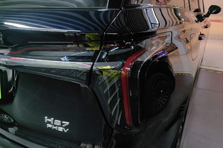Used Hongqi HS7 PHEV 2025 Model 2.0T PHEV Four-Wheel Drive 2 Million Units Commemorative Edition 6-Seater Exterior 3