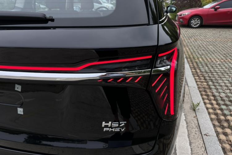 Used Hongqi HS7 PHEV 2025 Model 2.0T PHEV Four-Wheel Drive 2 Million Units Commemorative Edition 6-Seater Exterior 4