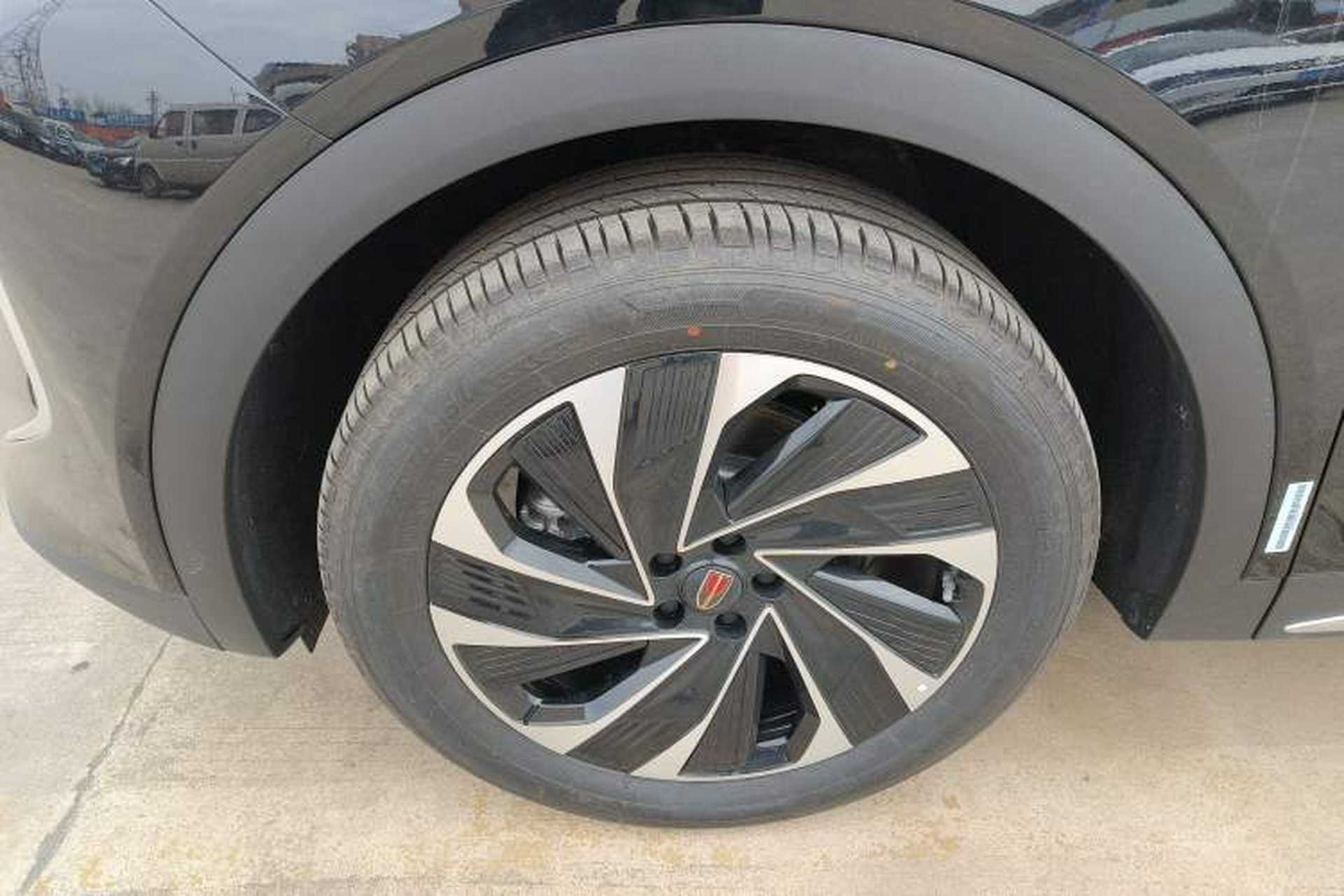 Used Hongqi HS7 PHEV 2025 Model 2.0T PHEV Two-Wheel Drive Qi Xiang Edition 6-Seater Exterior 4