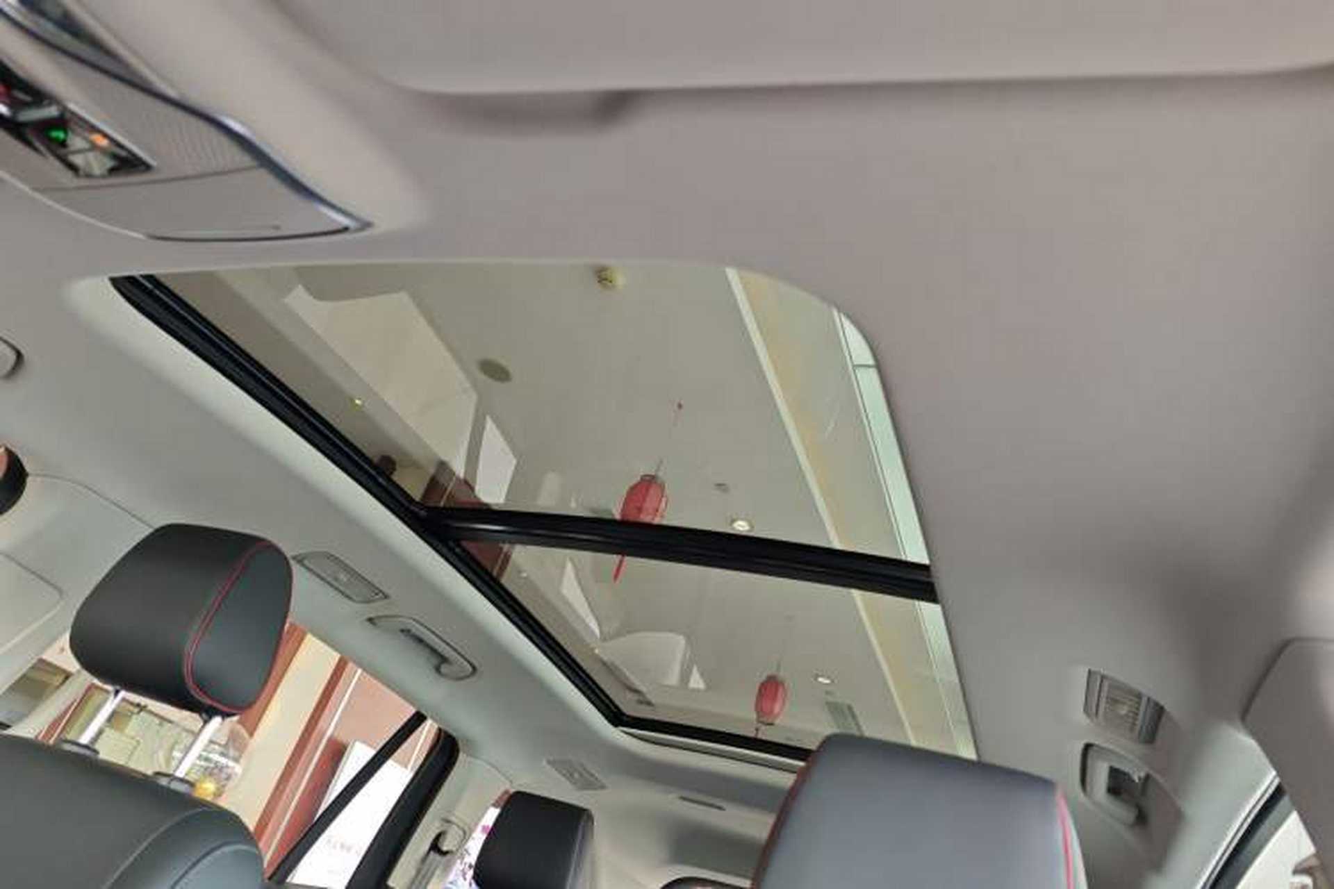Used Hongqi HS7 PHEV 2025 Model 2.0T PHEV Two-Wheel Drive Qi Xiang Edition 6-Seater Headliner