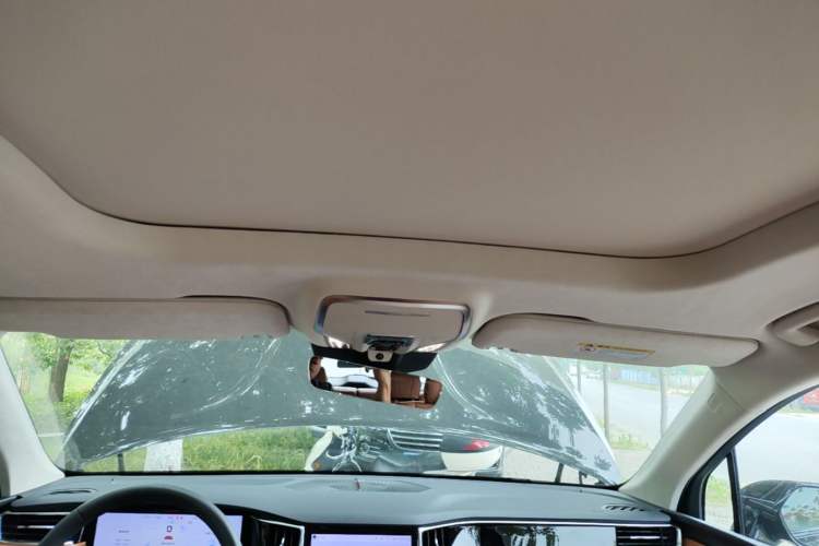 Used Hongqi HS7 PHEV 2025 Model 2.0T PHEV Four-Wheel Drive 2 Million Units Commemorative Edition 6-Seater Headliner