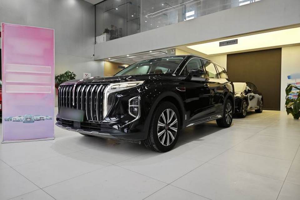 Hongqi HS7 PHEV 2025