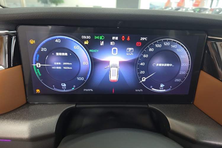 Used Hongqi HS7 PHEV 2025 Model 2.0T PHEV Four-Wheel Drive 2 Million Units Commemorative Edition 6-Seater Instrument Cluster