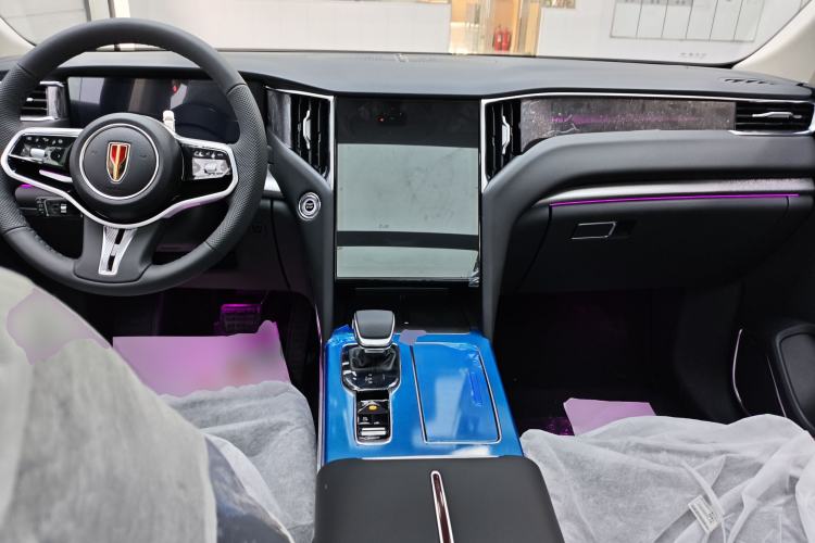 Used Hongqi HS7 PHEV 2025 Model 2.0T PHEV Four-Wheel Drive 2 Million Units Commemorative Edition 6-Seater Interior 2