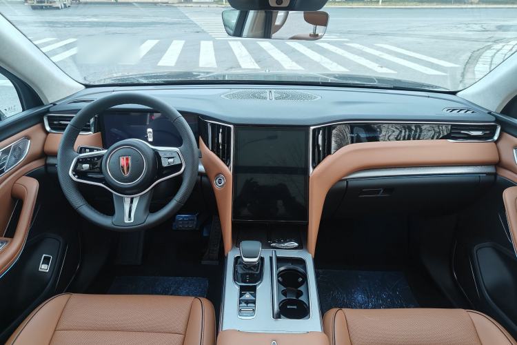 Used Hongqi HS7 PHEV 2025 Model 2.0T PHEV Four-Wheel Drive 2 Million Units Commemorative Edition 6-Seater Interior 3