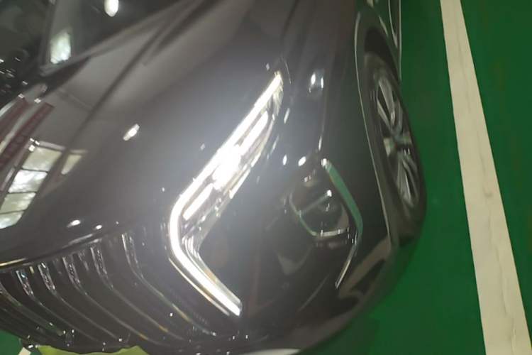 Used Hongqi HS7 PHEV 2025 Model 2.0T PHEV Four-Wheel Drive 2 Million Units Commemorative Edition 6-Seater Left Front Headlight