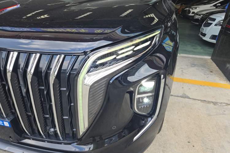 Used Hongqi HS7 PHEV 2025 Model 2.0T PHEV Four-Wheel Drive 2 Million Units Commemorative Edition 6-Seater Left Front Headlight
