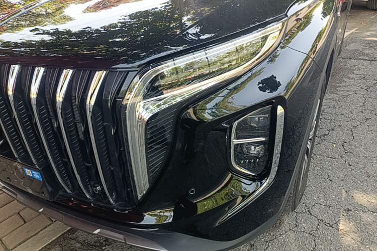 Used Hongqi HS7 PHEV 2025 Model 2.0T PHEV Four-Wheel Drive 2 Million Units Commemorative Edition 6-Seater Left Front Headlight