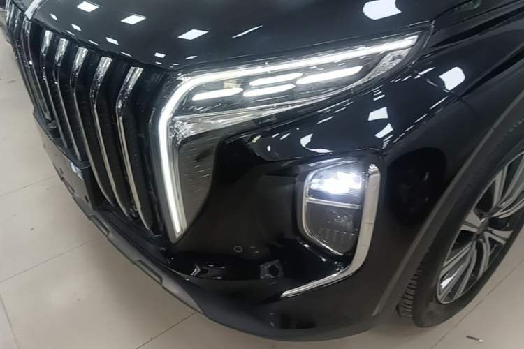 Used Hongqi HS7 PHEV 2025 Model 2.0T PHEV Four-Wheel Drive 2 Million Units Commemorative Edition 6-Seater Left Front Headlight