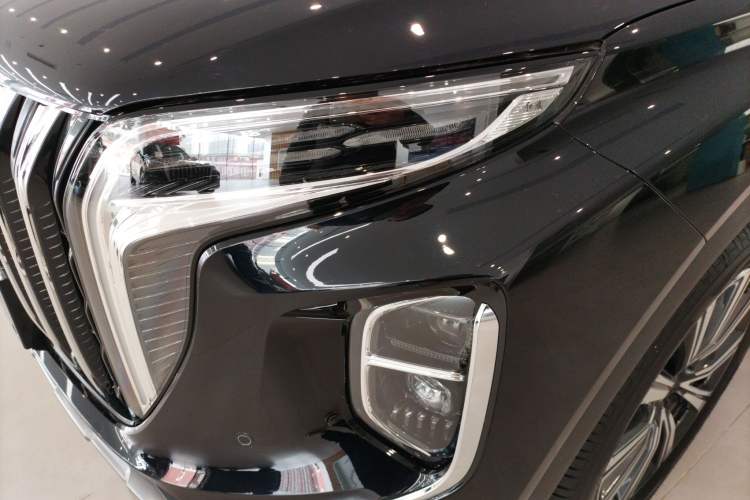 Used Hongqi HS7 PHEV 2025 Model 2.0T PHEV Four-Wheel Drive 2 Million Units Commemorative Edition 6-Seater Left Front Headlight