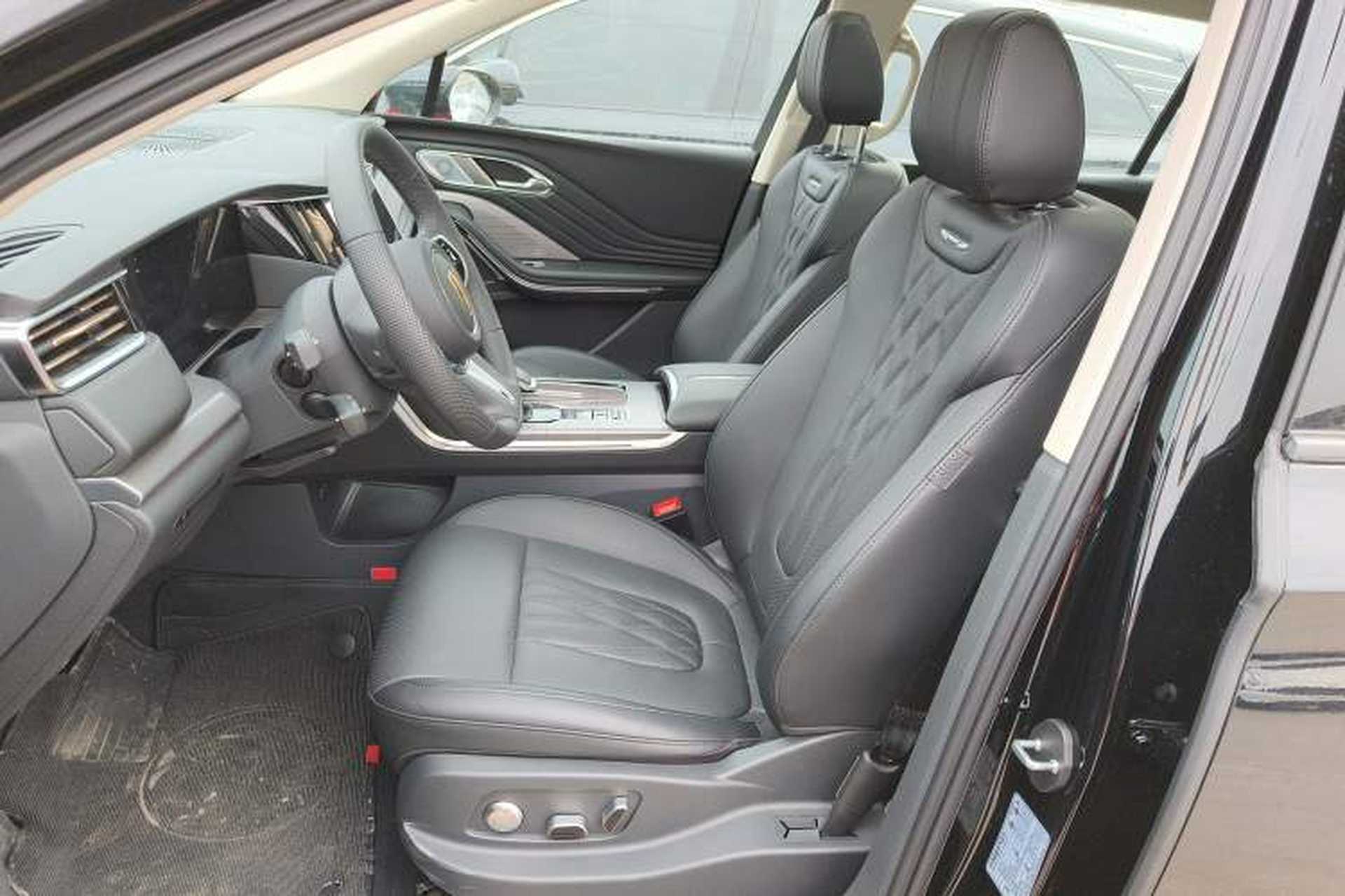 Used Hongqi HS7 PHEV 2025 Model 2.0T PHEV Two-Wheel Drive Qi Xiang Edition 6-Seater Left Front Seat