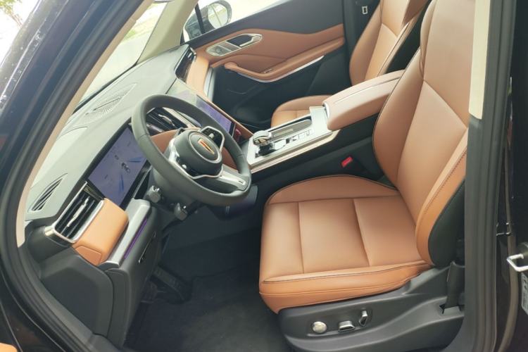 Used Hongqi HS7 PHEV 2025 Model 2.0T PHEV Four-Wheel Drive 2 Million Units Commemorative Edition 6-Seater Left Front Seat