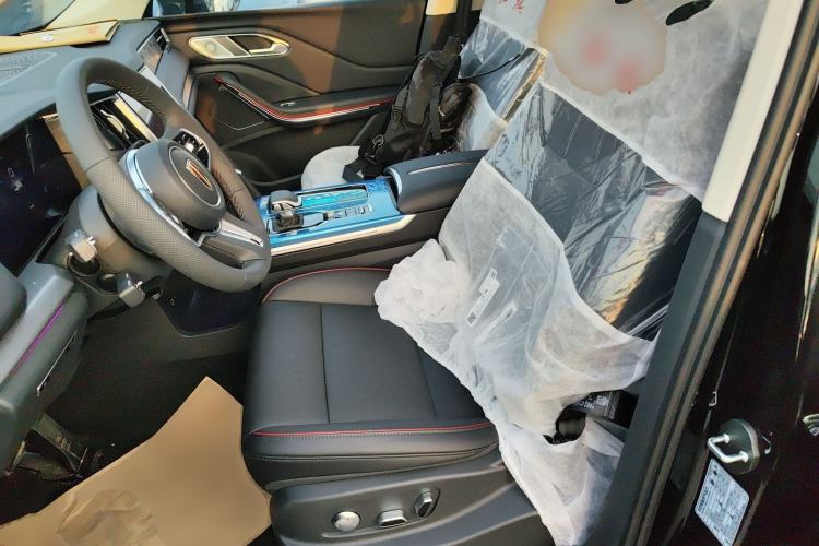 Used Hongqi HS7 PHEV 2025 Model 2.0T PHEV Four-Wheel Drive 2 Million Units Commemorative Edition 6-Seater Left Front Seat