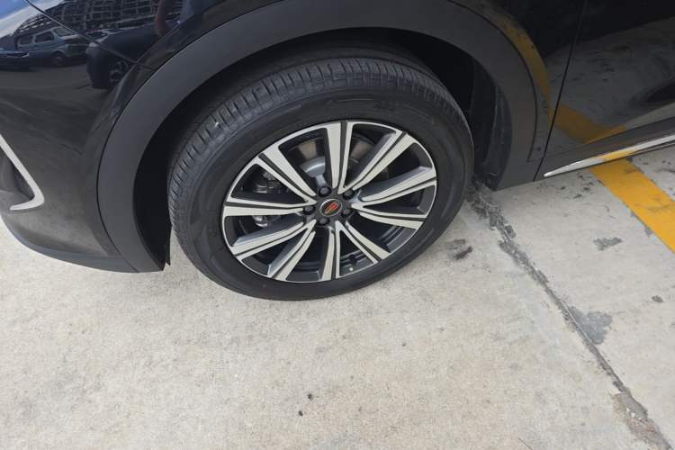 Used Hongqi HS7 PHEV 2025 Model 2.0T PHEV Four-Wheel Drive 2 Million Units Commemorative Edition 6-Seater Left Front Wheel Hub
