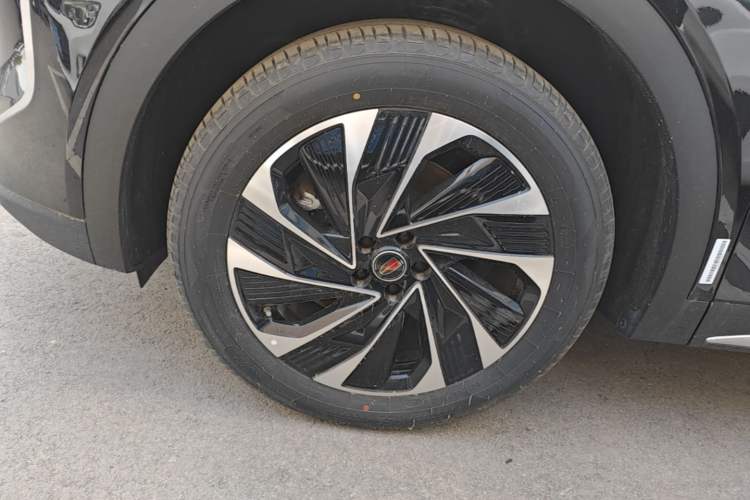 Used Hongqi HS7 PHEV 2025 Model 2.0T PHEV Two-Wheel Drive Qi Xiang Edition 7-Seater Left Front Wheel Hub