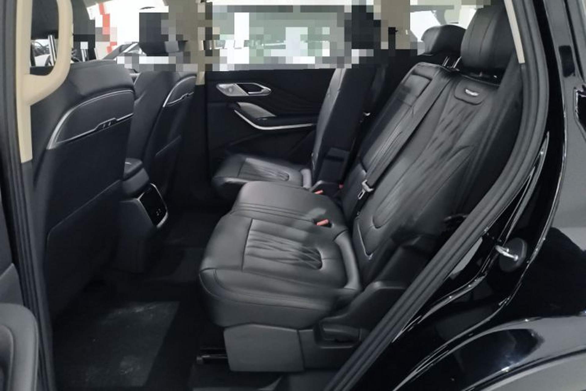Used Hongqi HS7 PHEV 2025 Model 2.0T PHEV Two-Wheel Drive Qi Xiang Edition 7-Seater Left Rear Seat