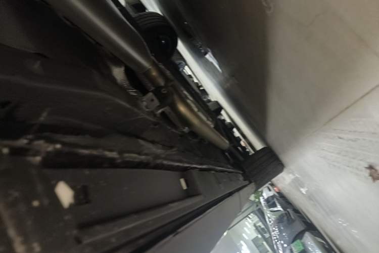 Used Hongqi HS7 PHEV 2025 Model 2.0T PHEV Two-Wheel Drive Qi Xiang Edition 6-Seater Left Side Sill