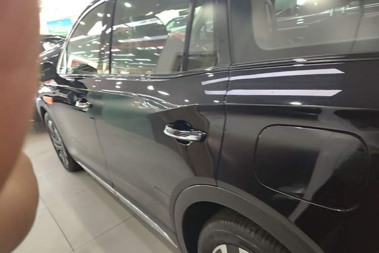 Used Hongqi HS7 PHEV 2025 Model 2.0T PHEV Two-Wheel Drive Qi Xiang Edition 6-Seater Rear Left 45 Deg