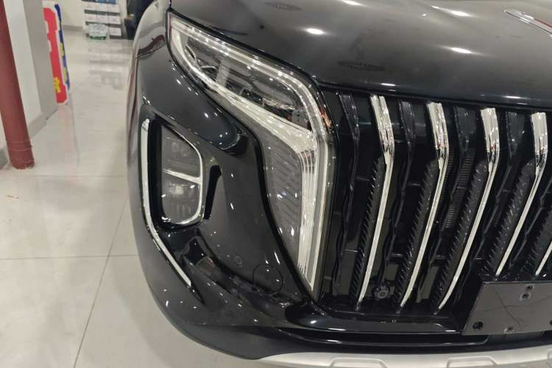 Used Hongqi HS7 PHEV 2025 Model 2.0T PHEV Two-Wheel Drive Qi Xiang Edition 7-Seater Right Front Headlight