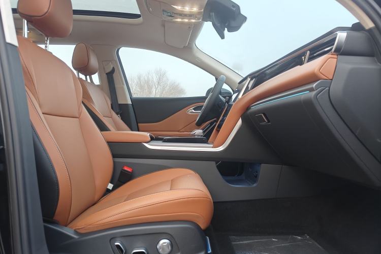 Used Hongqi HS7 PHEV 2025 Model 2.0T PHEV Four-Wheel Drive 2 Million Units Commemorative Edition 6-Seater Right Front Seat