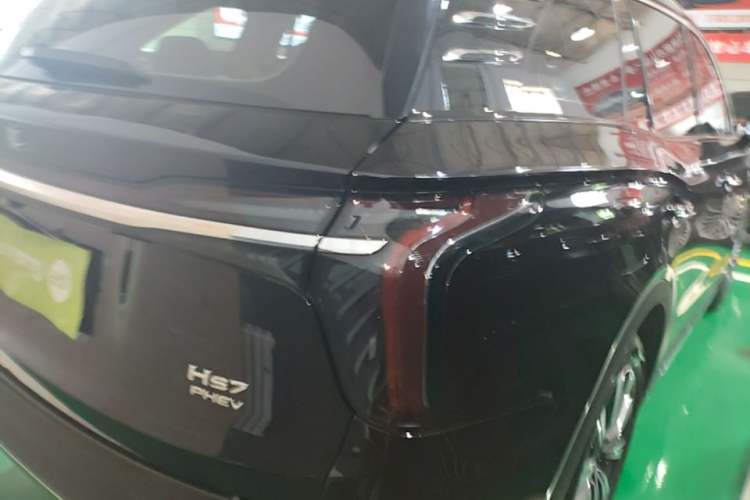 Used Hongqi HS7 PHEV 2025 Model 2.0T PHEV Four-Wheel Drive 2 Million Units Commemorative Edition 6-Seater Right Rear Taillight
