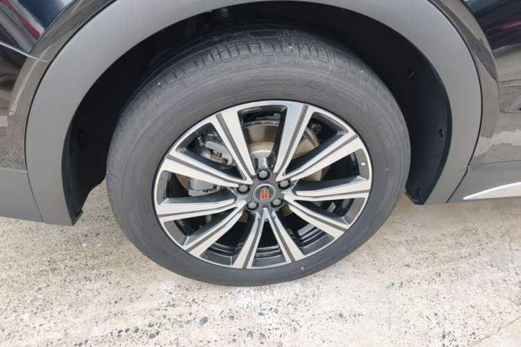 Used Hongqi HS7 PHEV 2025 Model 2.0T PHEV Four-Wheel Drive 2 Million Units Commemorative Edition 6-Seater Right Rear Wheel Hub