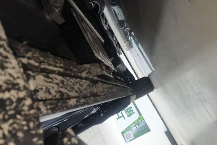 Used Hongqi HS7 PHEV 2025 Model 2.0T PHEV Two-Wheel Drive Qi Xiang Edition 6-Seater Right Side Sill