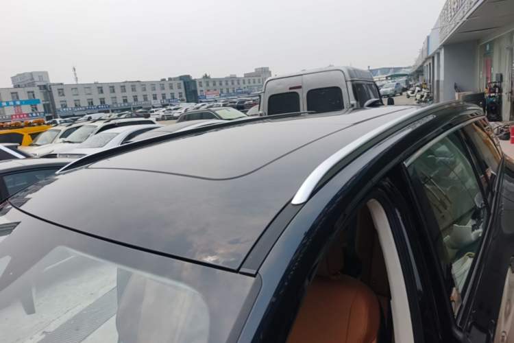Used Hongqi HS7 PHEV 2025 Model 2.0T PHEV Four-Wheel Drive 2 Million Units Commemorative Edition 6-Seater Roof
