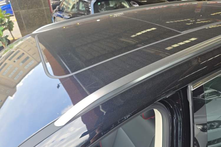 Used Hongqi HS7 PHEV 2025 Model 2.0T PHEV Four-Wheel Drive 2 Million Units Commemorative Edition 6-Seater Roof